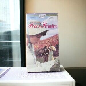 🌍5/$10🌏 VHS Pride & Prejudice 2 tape set - Used